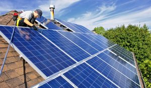 Service d'installation de photovoltaïque et tuiles photovoltaïques à Hericy